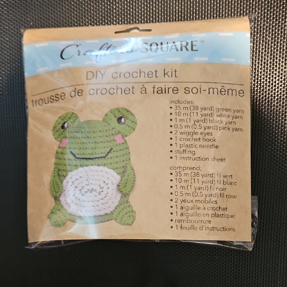 Crafter's Square DIY Crochet Kit - Green Frog